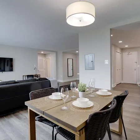 Elegant Apartment With Gym Access At Crystal City Arlington Exterior photo