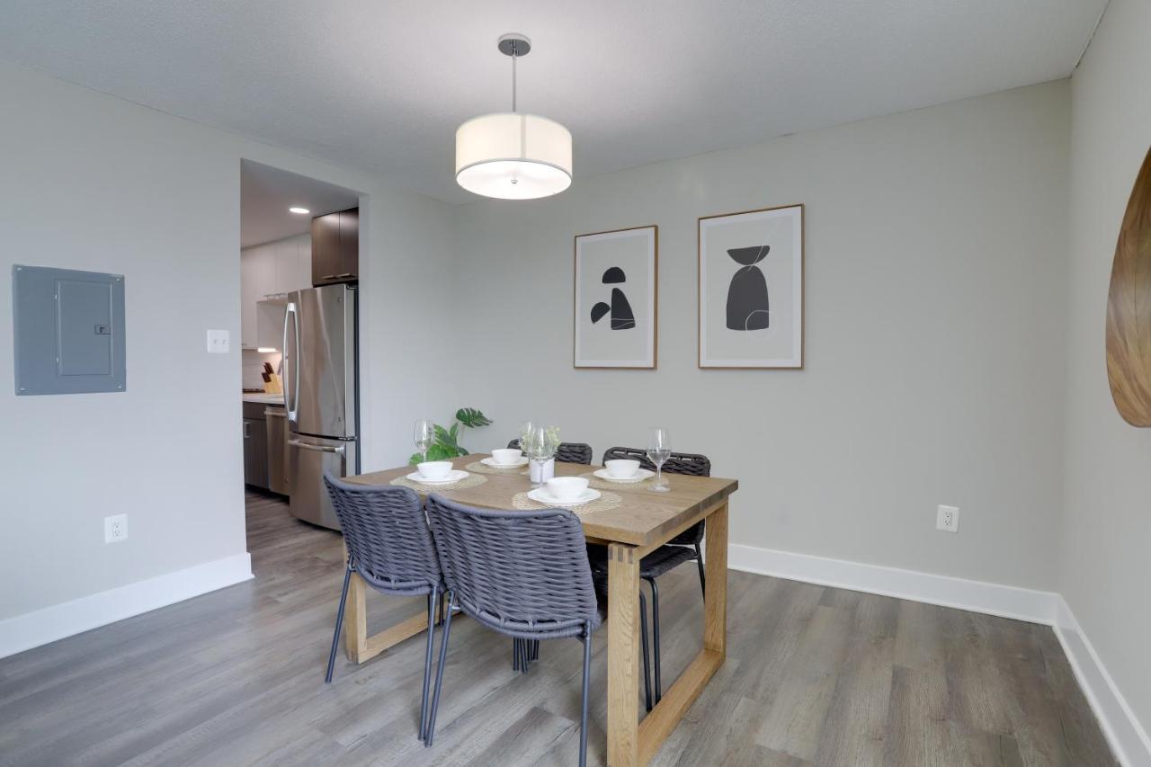 Elegant With Gym Access At Crystal