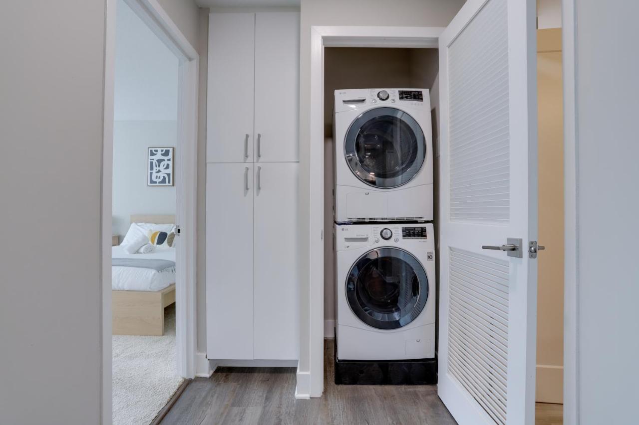 Elegant With Gym Access At Crystal Appartement Arlington