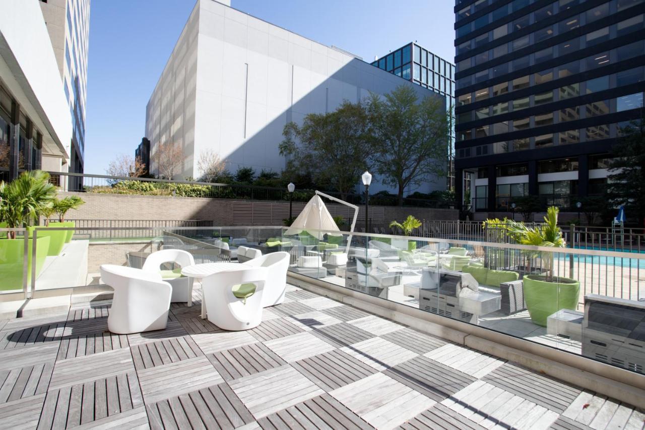 Elegant With Gym Access At Crystal